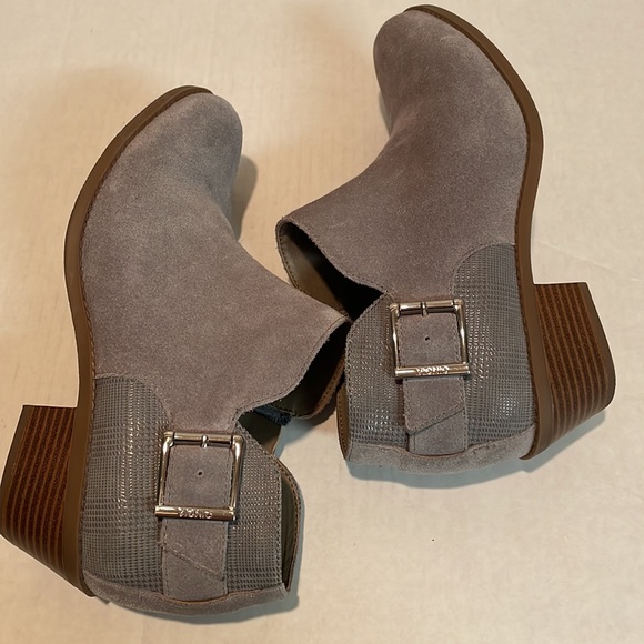 Women’s Vionic Suede Bootie - Picture 6 of 14